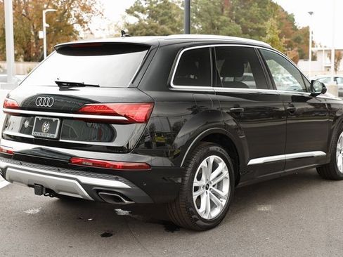 Used 2025 Audi Q7 3.0T Prestige w/ Prestige Package image 8