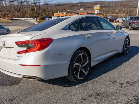 Used 2018 Honda Accord Sport image 5