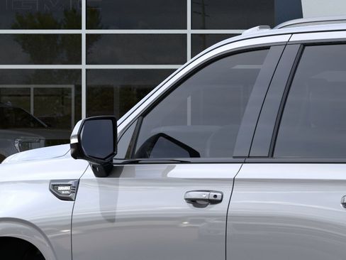 New 2026 GMC Yukon AT4 AWD/4WD image 12