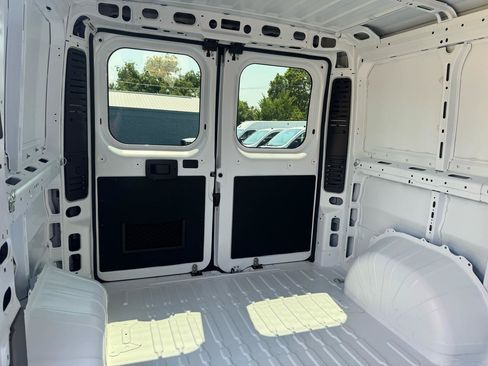 Used 2023 RAM ProMaster 1500 w/ Convenience Group FWD image 9
