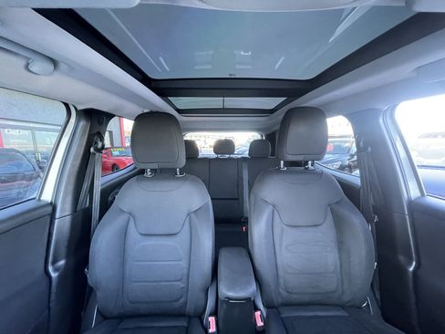 Used 2018 Jeep Renegade Latitude w/ Safety & Security Group image 22