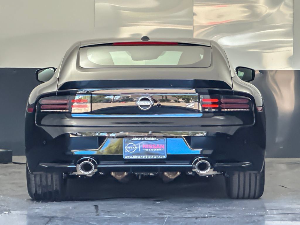 New 2027 Nissan Z Performance RWD image 4
