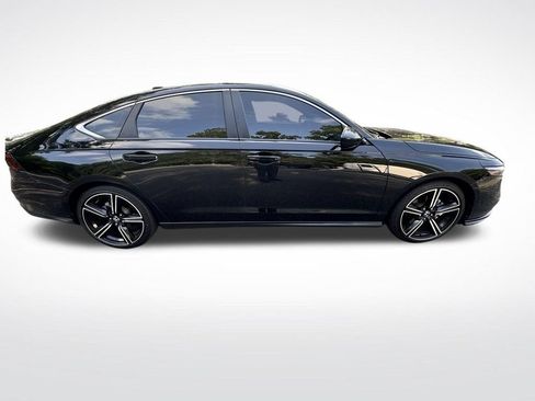 Used 2024 Honda Accord Sport image 5