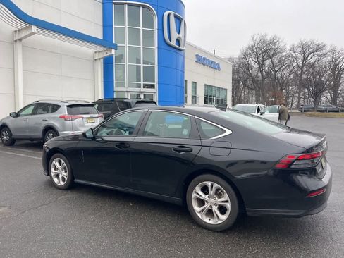 Used 2023 Honda Accord LX image 12