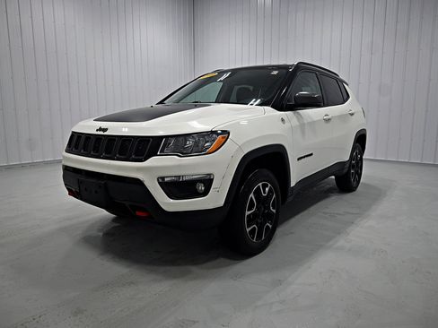 Used 2019 Jeep Compass Trailhawk AWD/4WD image 24