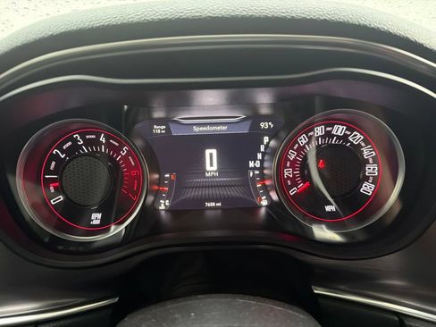 Used 2018 Dodge Challenger R/T Scat Pack RWD image 12