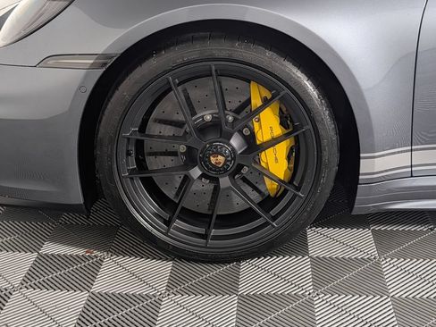 Certified 2025 Porsche 911 Carrera 4 GTS AWD/4WD image 11