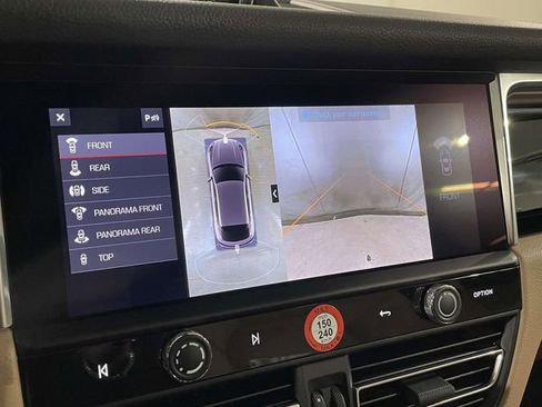 New 2026 Porsche Macan AWD/4WD image 31