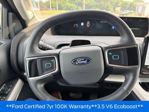 Used 2025 Ford Expedition Active AWD/4WD image 8