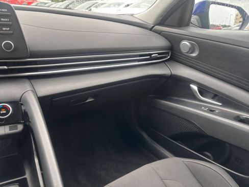 Used 2026 Hyundai Elantra Hybrid FWD image 34