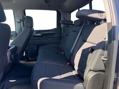 Used 2024 Chevrolet Silverado 1500 LT Trail Boss w/ Convenience Package II image 16