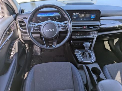 Used 2024 Kia Seltos S image 18