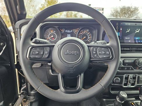 Used 2024 Jeep Wrangler Sport S image 21