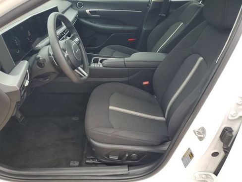 Used 2025 Hyundai Sonata SEL FWD image 6