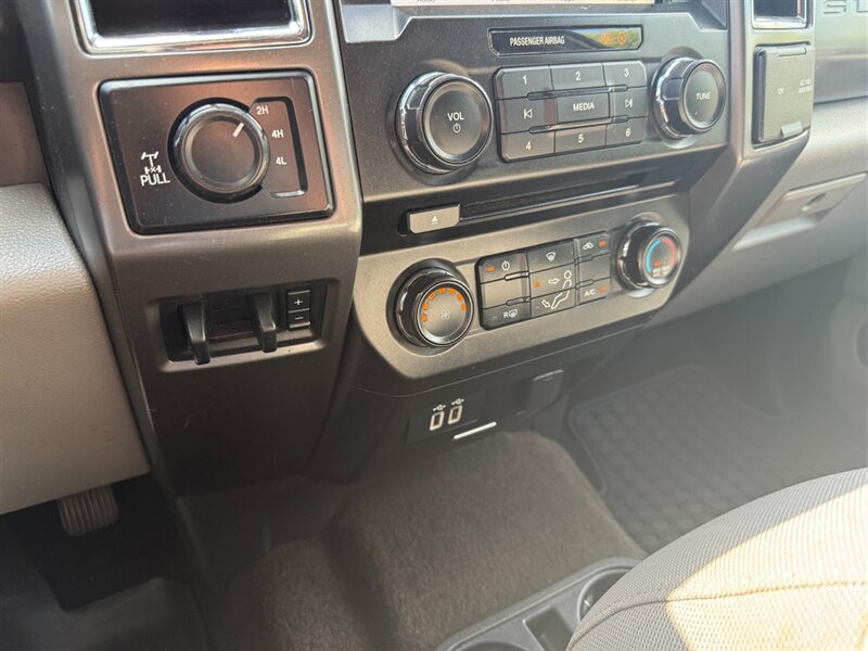 Used 2018 Ford F250 XLT w/ XLT Value Package AWD/4WD image 13