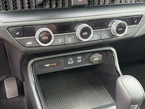 Used 2023 Honda CR-V EX image 20