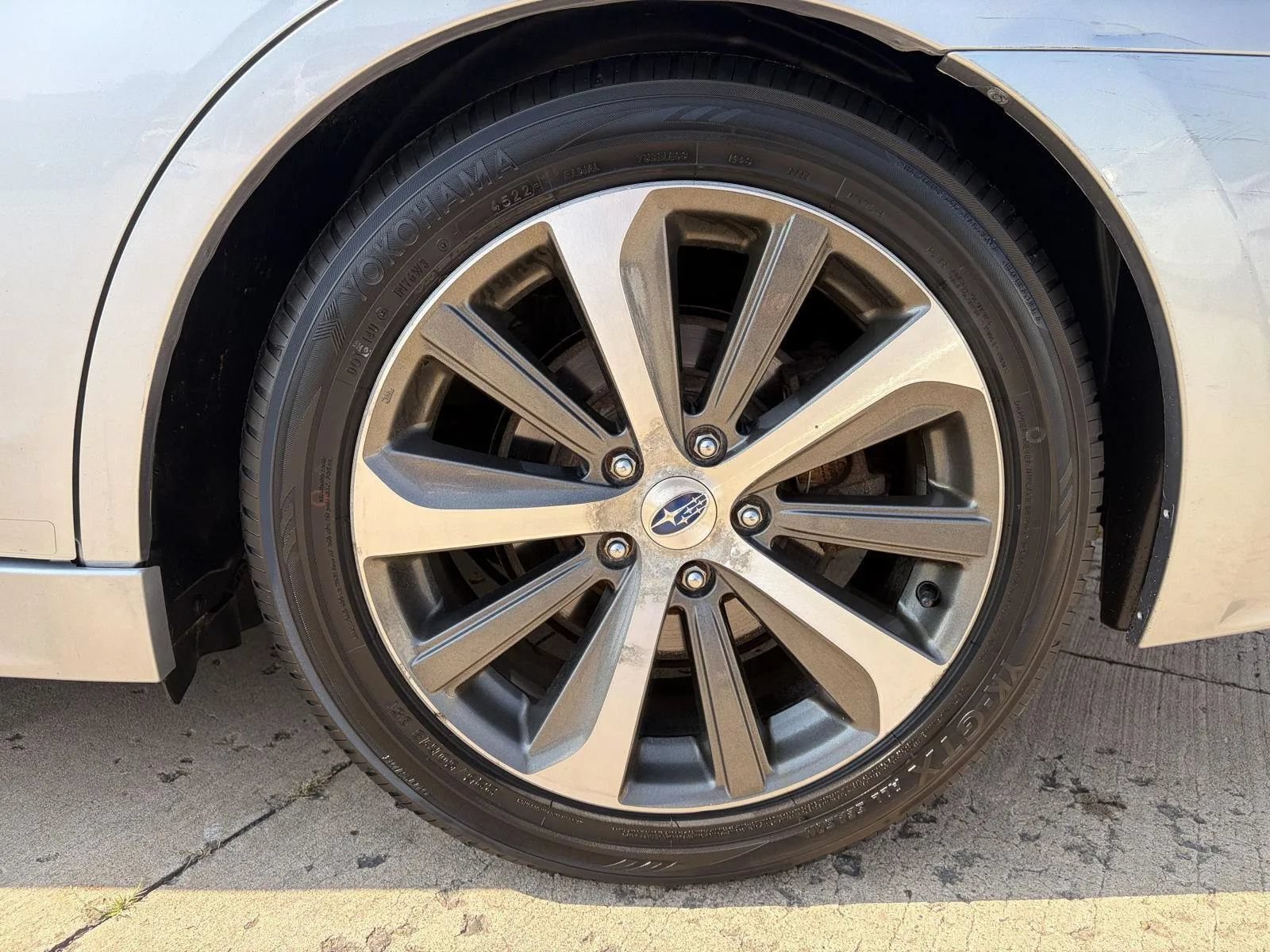 Used 2015 Subaru Legacy 2.5i Limited AWD/4WD image 9