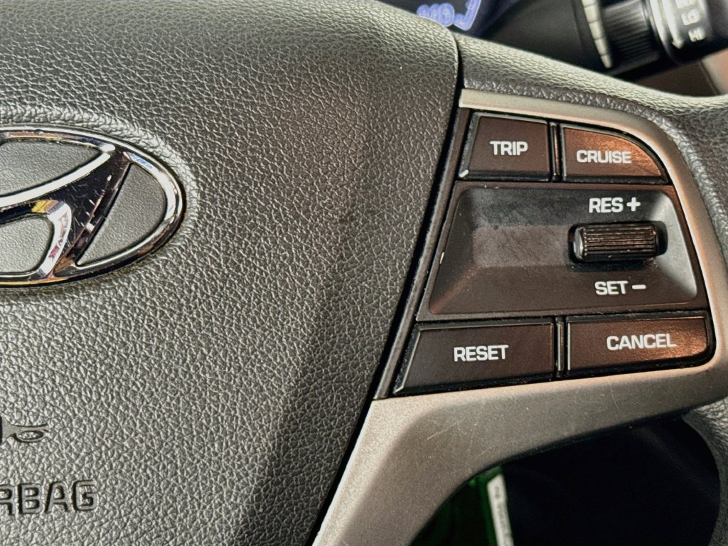 Used 2020 Hyundai Accent SEL FWD image 12