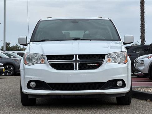Used 2019 Dodge Grand Caravan SXT image 9
