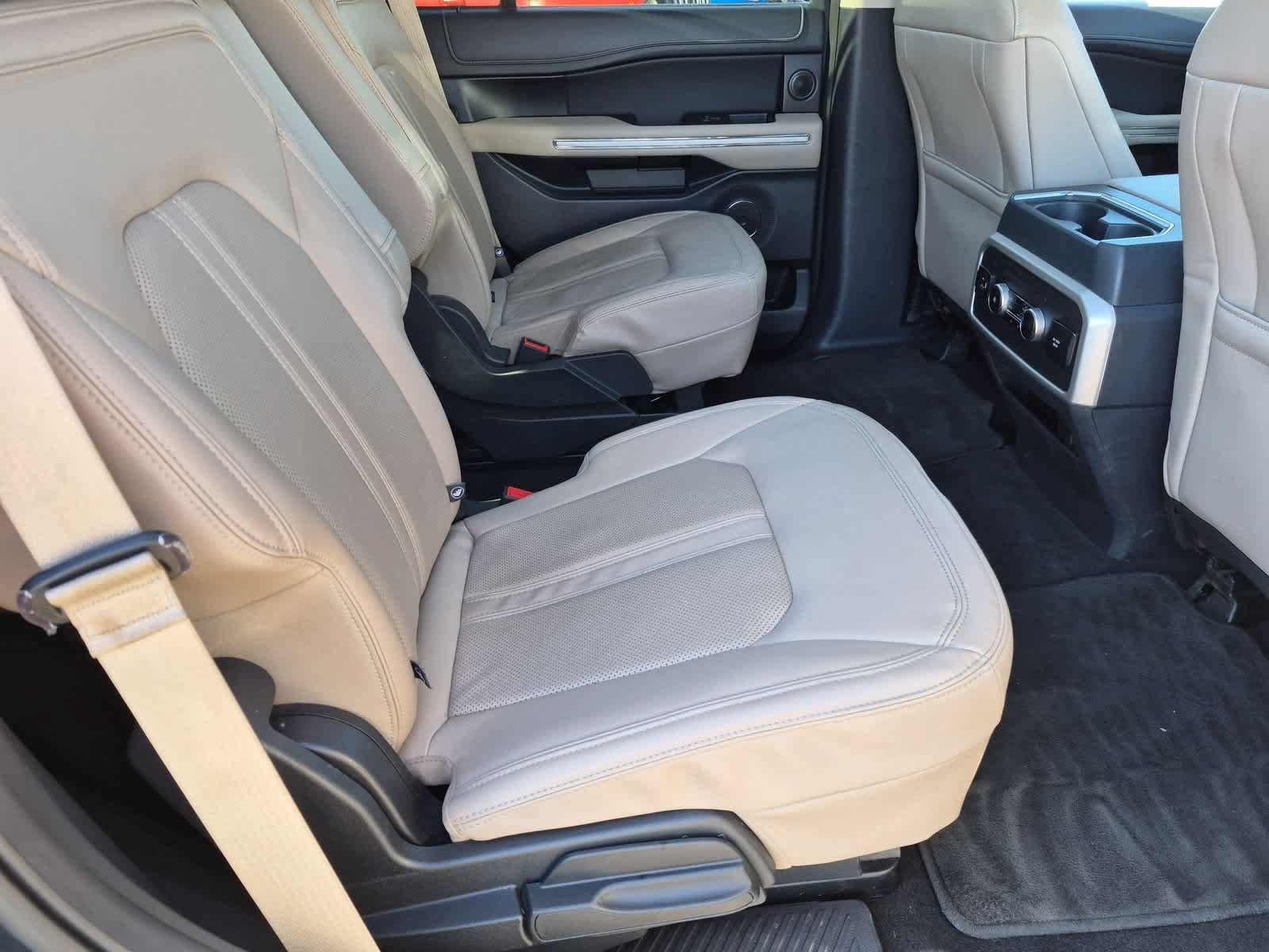 Used 2023 Ford Expedition Limited AWD/4WD image 21