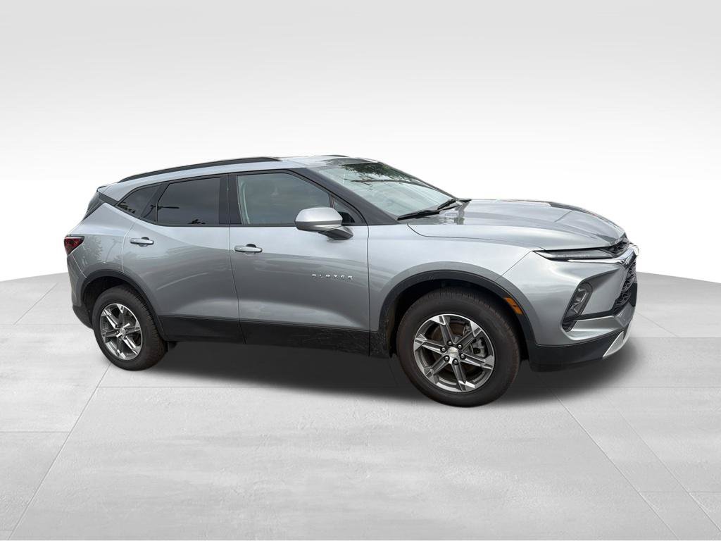 Used 2023 Chevrolet Blazer LT w/ Convenience Package AWD/4WD image 4