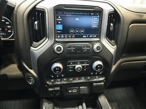 Used 2019 GMC Sierra 1500 SLT w/ SLT Premium Plus Package image 17