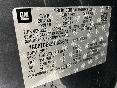 Used 2017 Chevrolet Colorado Z71 image 30