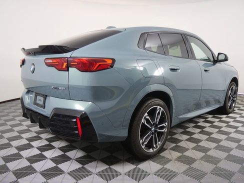 Certified 2025 BMW X2 xDrive28i w/ Premium Package image 3