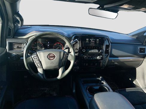 Used 2023 Nissan Titan PRO-4X image 23