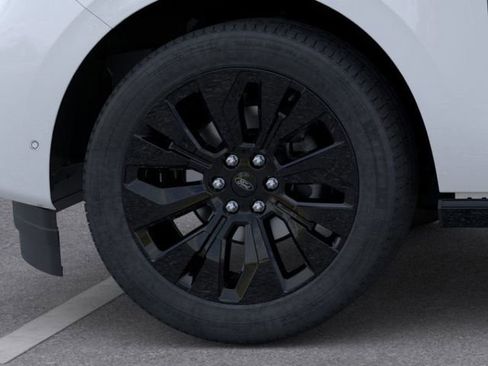 New 2025 Ford Expedition Platinum w/ Stealth Appearance Package image 19