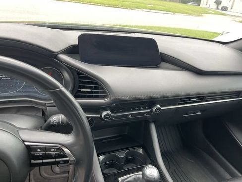 Used 2024 MAZDA MAZDA3 2.5 S Hatchback w/ Premium Pkg FWD image 7