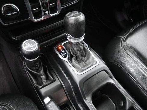 Used 2020 Jeep Wrangler Unlimited Sport AWD/4WD image 29