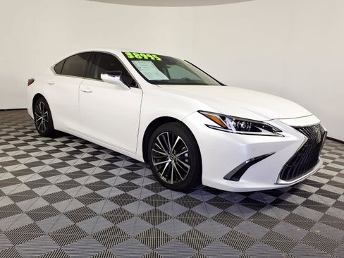 Used 2024 Lexus ES 350 w/ Premium Package image 3