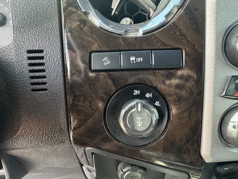 Used 2013 Ford F250 Platinum w/ FX4 Off Road Pkg AWD/4WD image 15