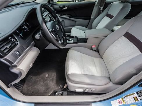 Used 2012 Toyota Camry LE FWD image 23