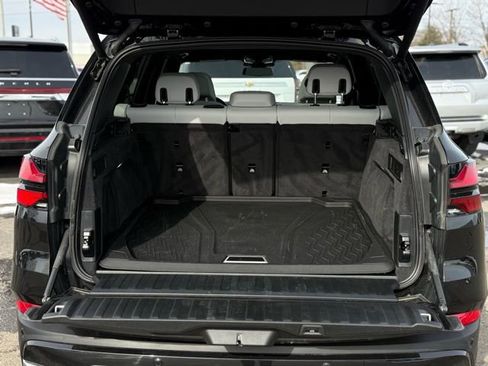 Used 2025 BMW X5 xDrive40i w/ Premium Enhanced Package image 36