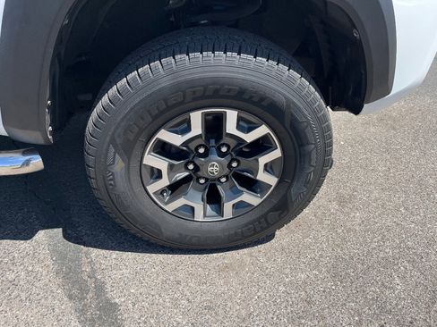 Used 2016 Toyota Tacoma TRD Off-Road w/ Towing Package RWD image 19