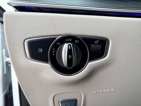 Used 2023 Mercedes-Benz E 350 4MATIC Sedan image 25