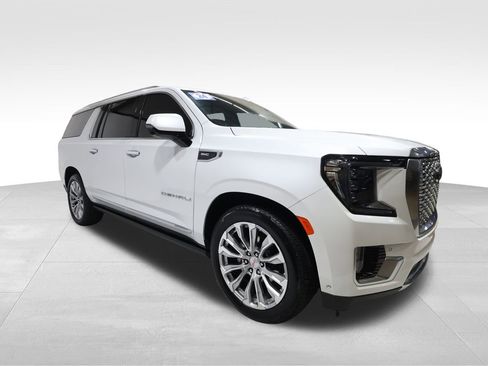 Certified 2024 GMC Yukon XL Denali w/ Denali Reserve Package image 6