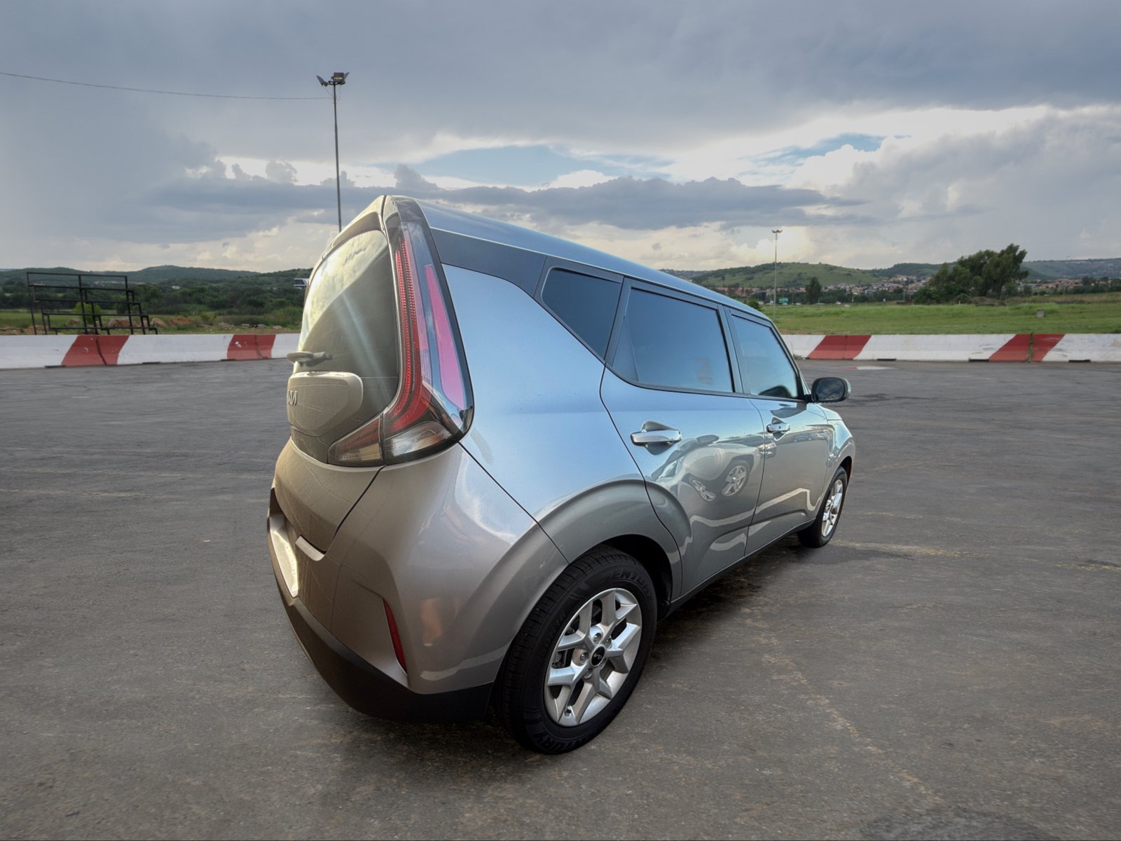 Certified 2025 Kia Soul S FWD image 3