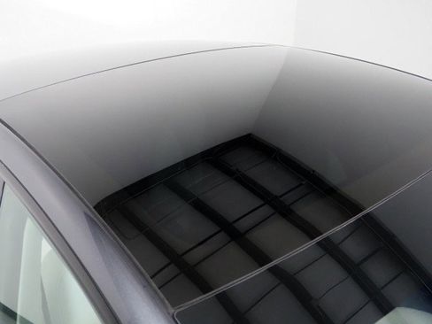 Used 2023 Tesla Model 3 RWD image 5