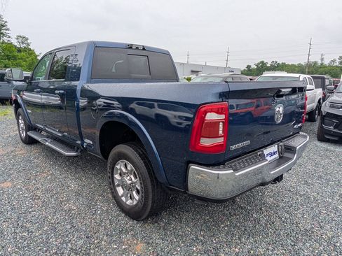 Used 2022 RAM 3500 Laramie AWD/4WD image 3