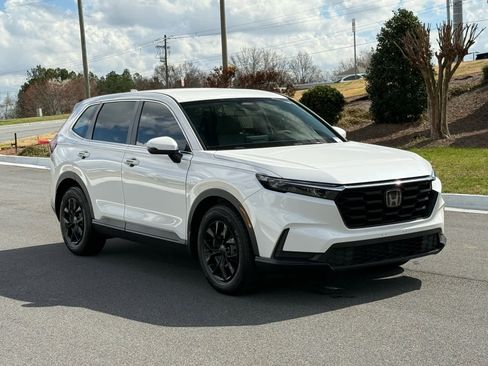 Used 2023 Honda CR-V LX image 7