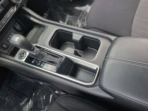 Used 2025 Nissan Sentra SV FWD image 23