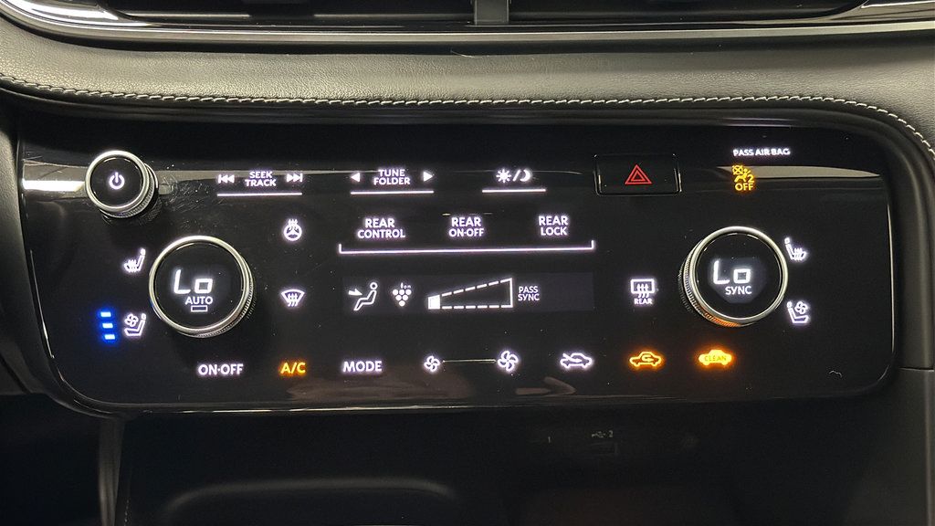 Used 2024 INFINITI QX60 Sensory w/ Vision Package AWD/4WD image 18