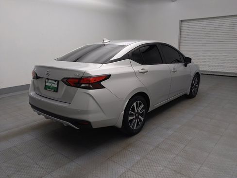 Used 2021 Nissan Versa SV w/ Trunk Package image 9