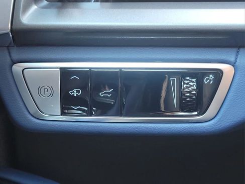 New 2026 Cadillac Vistiq Premium Luxury w/ LPO, Floor Liner Package AWD/4WD image 23