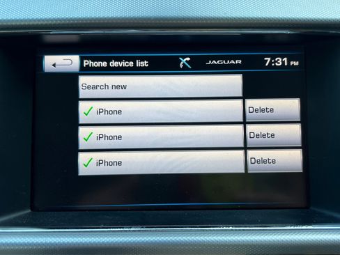 Used 2015 Jaguar XF Premium RWD image 28