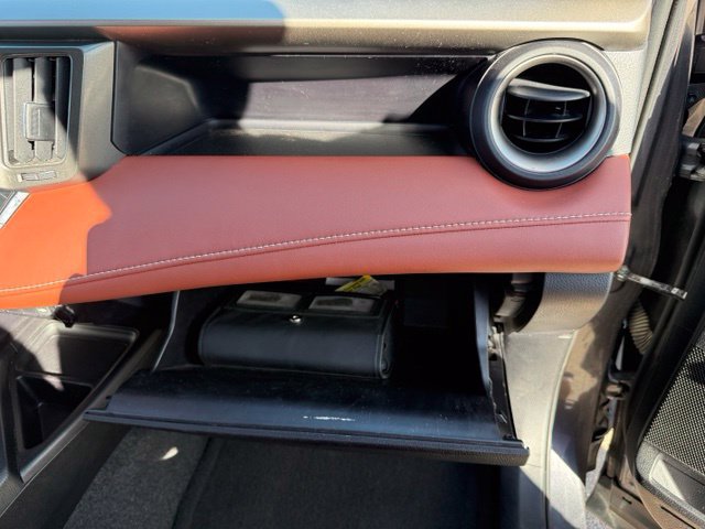 Used 2014 Toyota RAV4 Limited w/ Technology Package AWD/4WD image 29