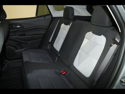 Used 2024 Chevrolet Trax LS w/ LS Convenience Package image 26